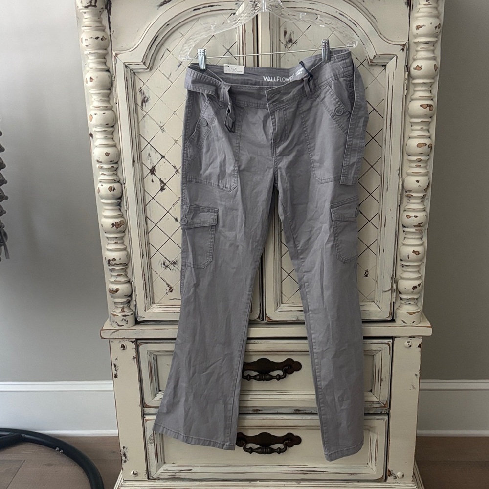 Wallflower Women's Flare Jeans in Gray
